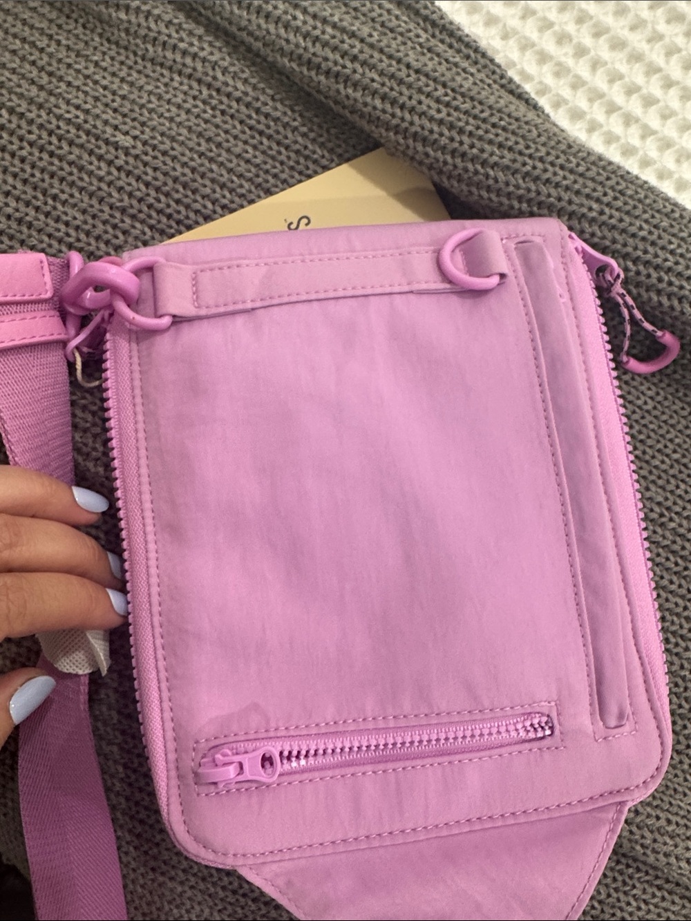 BÉIS Stagecoach Crossbody Sling Bag - Picture 10 of 10